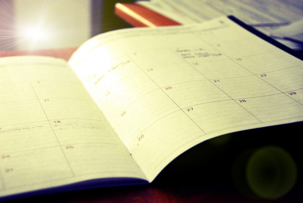 結婚式の日取り決定にお日柄は重要 六曜 の意味と必要性 ウェディングメディアmarrial